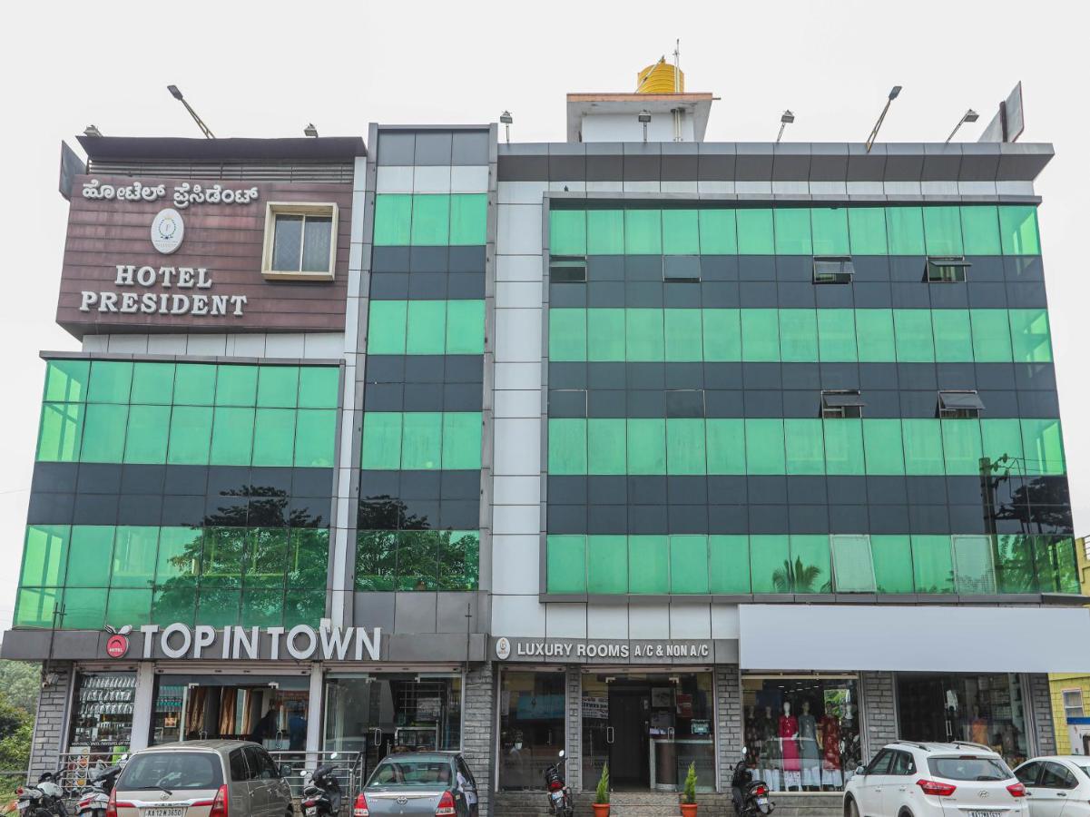 Capital O 84002 Hotel Top In Town President Kushālnagar Extérieur photo